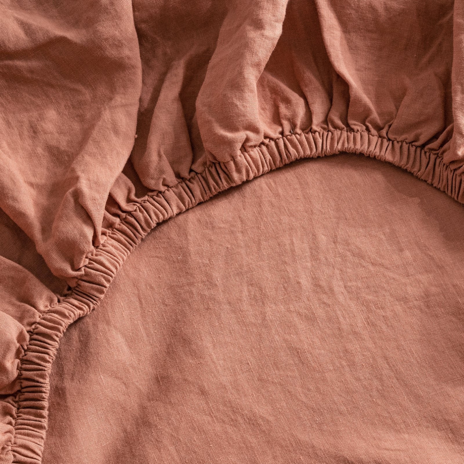 French Flax Linen Fitted Sheet in Rosa - Image 5