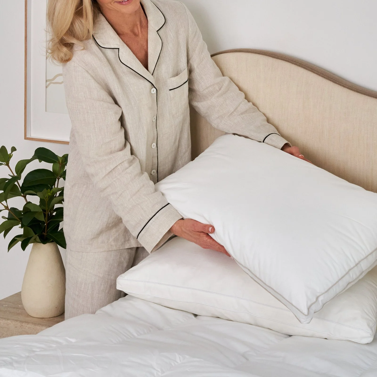 Hotel Cloud Collection™ Luxury 5 Star Hotel Pillows Set - Image 6